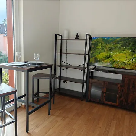 Apartment 2br Apartment, Parking, Wi-fi, Tv In Karow