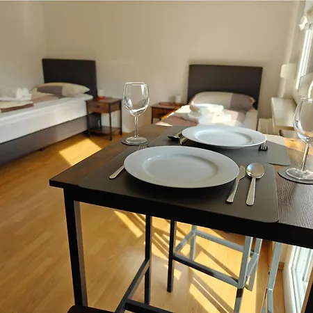 2br Apartment, Parking, Wi-fi, Tv In Karow