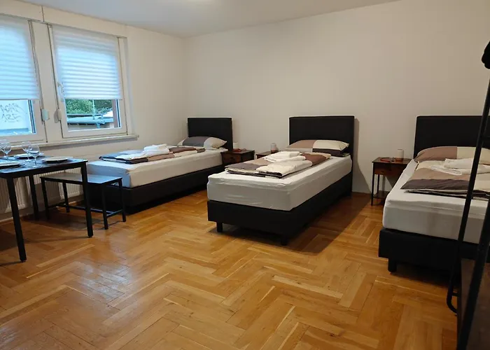 2br Apartment, Parking, Wi-fi, Tv In Karow Berlín