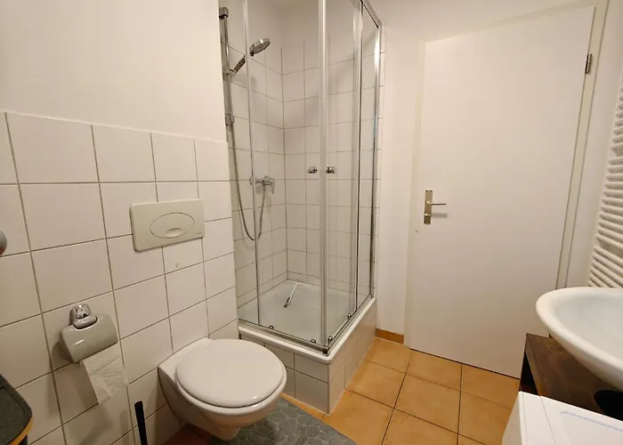 Lägenhet 2br Apartment, Parking, Wi-fi, Tv In Karow