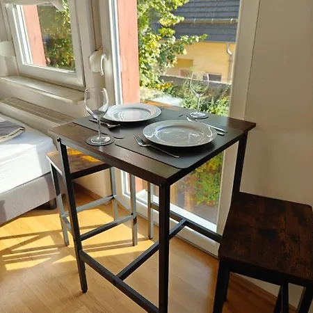 2br Apartment, Parking, Wi-fi, Tv In Karow Appartamento