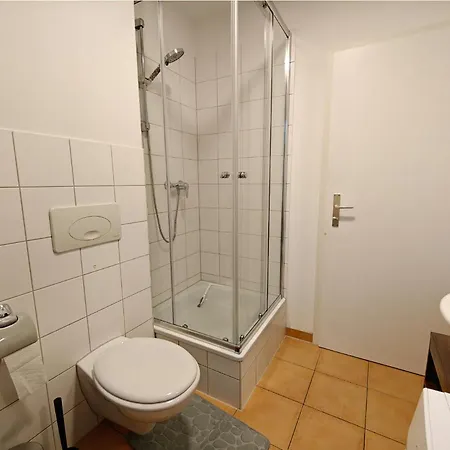 דירה 2br Apartment, Parking, Wi-fi, Tv In Karow