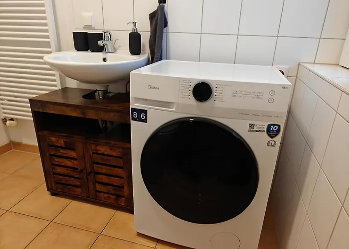 2br Apartment, Parking, Wi-fi, Tv In Karow ベルリン